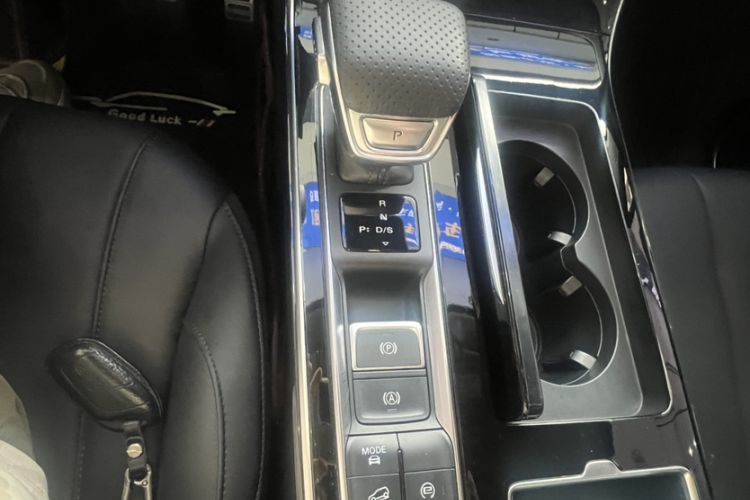 Used Roewe RX5 MAX 2019 400TGI Automatic 4G Connect Luxury Edition Interior 3