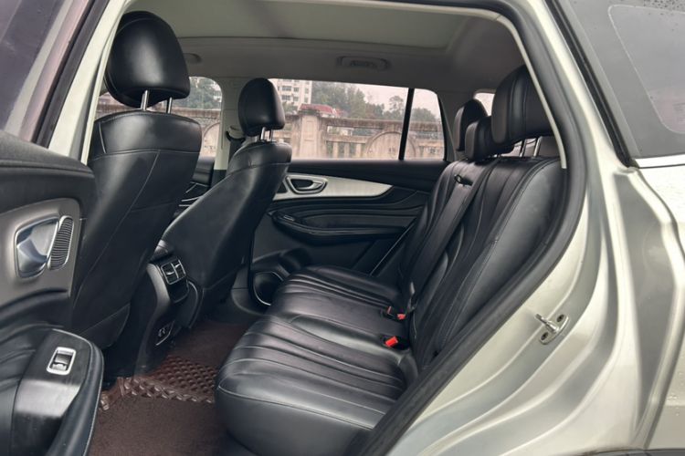 Used Roewe RX5 MAX 2019 300TGI Automatic 4G Connect Luxury Edition Interior 5