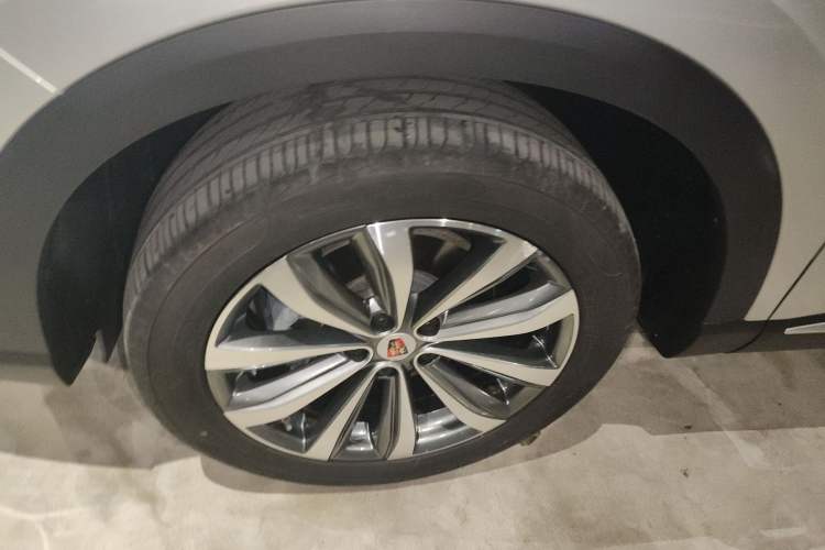 Used Roewe RX5 MAX 2019 300TGI Automatic 4G Connect Luxury Edition Left Front Wheel Hub