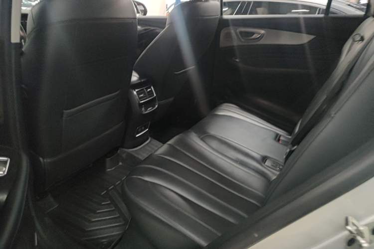 Used Roewe RX5 MAX 2019 300TGI Automatic Smart Cabin Flagship Edition Left Rear Seat