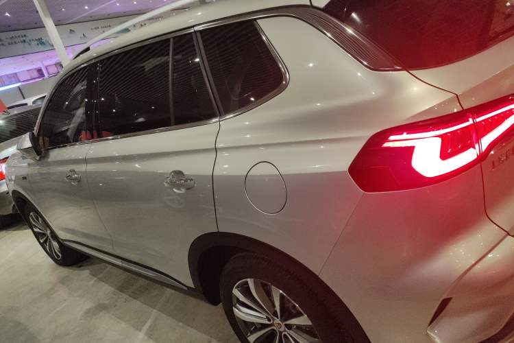 Used Roewe RX5 MAX 2019 300TGI Automatic 4G Connect Luxury Edition Left Side