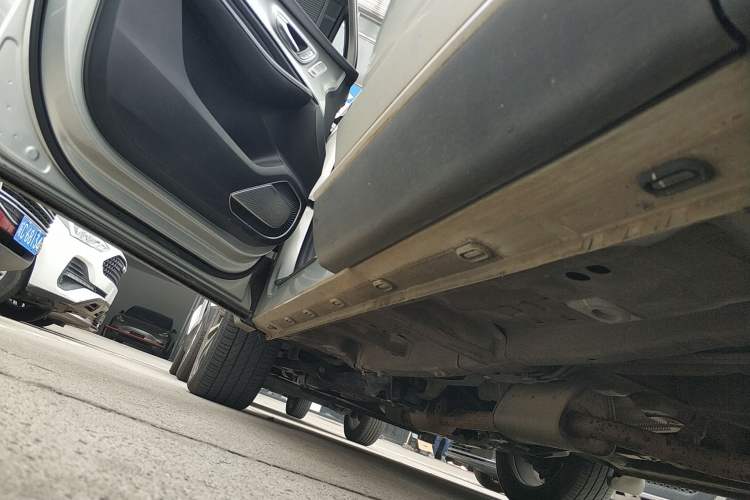 Used Roewe RX5 MAX 2019 400TGI Automatic Smart Cabin Flagship Edition Left Side Sill
