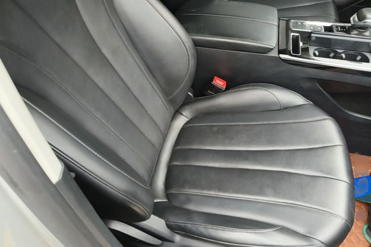 Used Roewe RX5 MAX 2019 300TGI Automatic 4G Connect Luxury Edition Right Front Seat