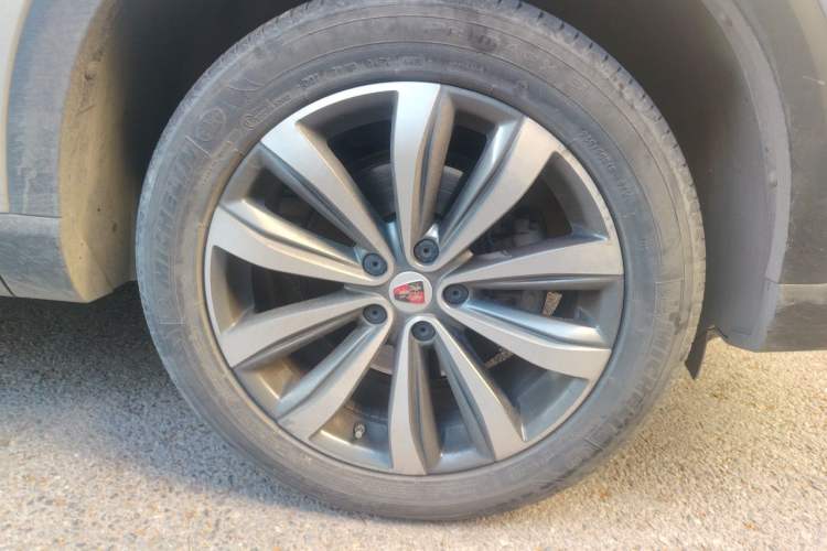 Used Roewe RX5 MAX 2019 400TGI Automatic Smart Cabin Flagship Edition Right Front Wheel Hub