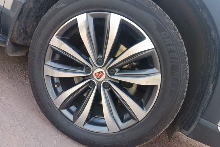 Used Roewe RX5 MAX 2019 300TGI Manual 4G Connect Luxury Edition Right Front Wheel Hub