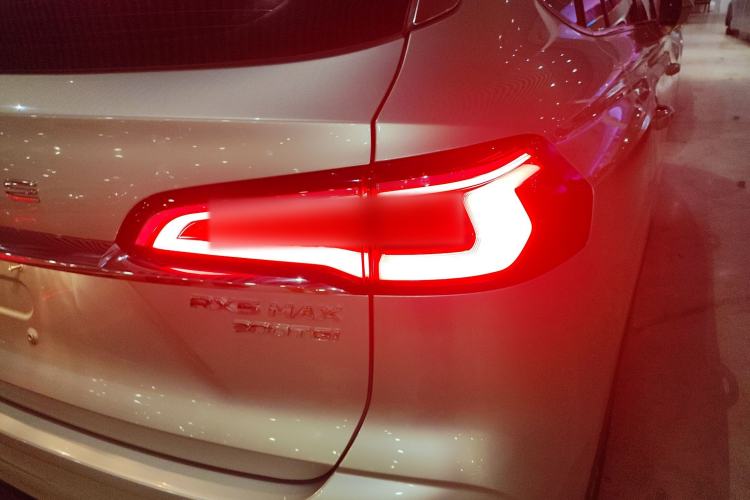 Used Roewe RX5 MAX 2019 300TGI Automatic 4G Connect Luxury Edition Right Rear Taillight