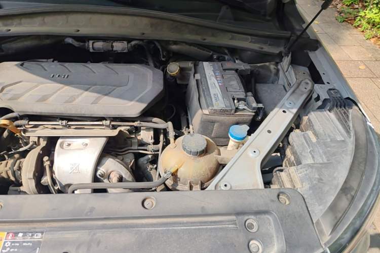 Used Roewe RX5 MAX 2019 400TGI Automatic Smart Cabin Flagship Edition Engine Bay Left