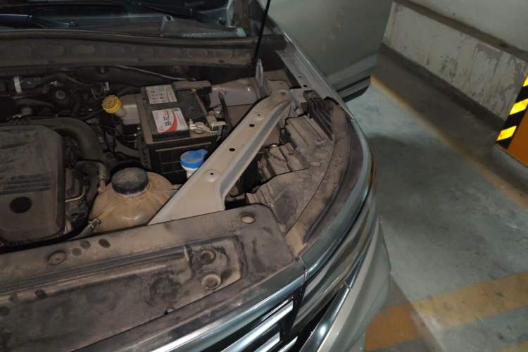 Used Roewe RX5 MAX 2019 300TGI Automatic Smart Cabin Flagship Edition Engine Bay Left