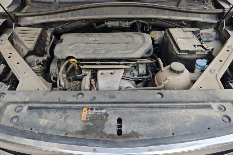 Used Roewe RX5 MAX 2019 400TGI Automatic 4G Connect Luxury Edition Engine Bay