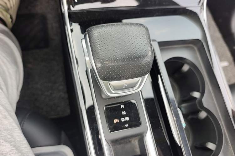 Used Roewe RX5 MAX 2019 400TGI Automatic Smart Cabin Flagship Edition Gear Lever