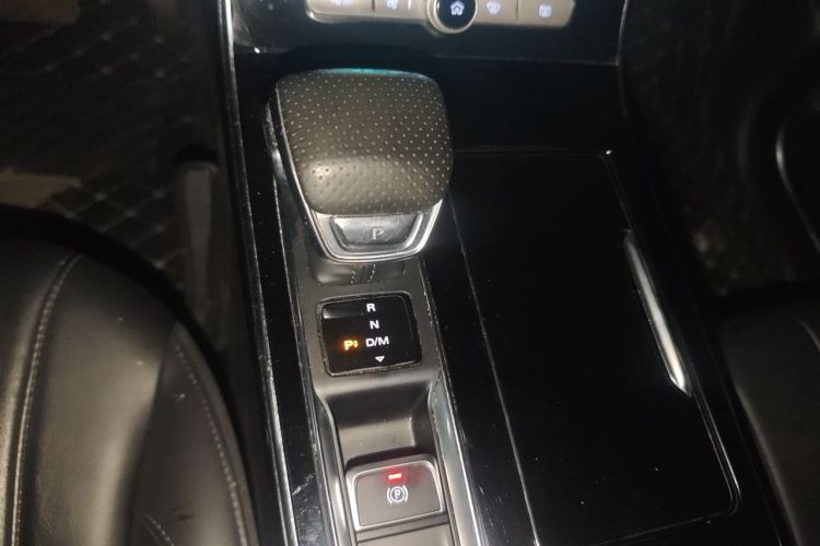 Used Roewe RX5 MAX 2019 300TGI Automatic Smart Cabin Luxury Edition Gear Lever