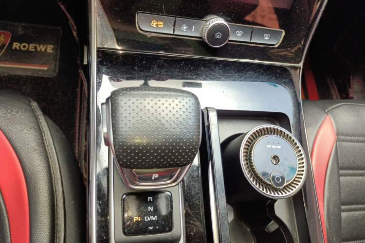 Used Roewe RX5 MAX 2019 300TGI Automatic 4G Connect Luxury Edition Gear Lever
