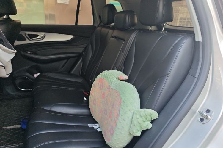 Used Roewe RX5 MAX 2019 400TGI Automatic 4G Connect Luxury Edition Left Rear Seat