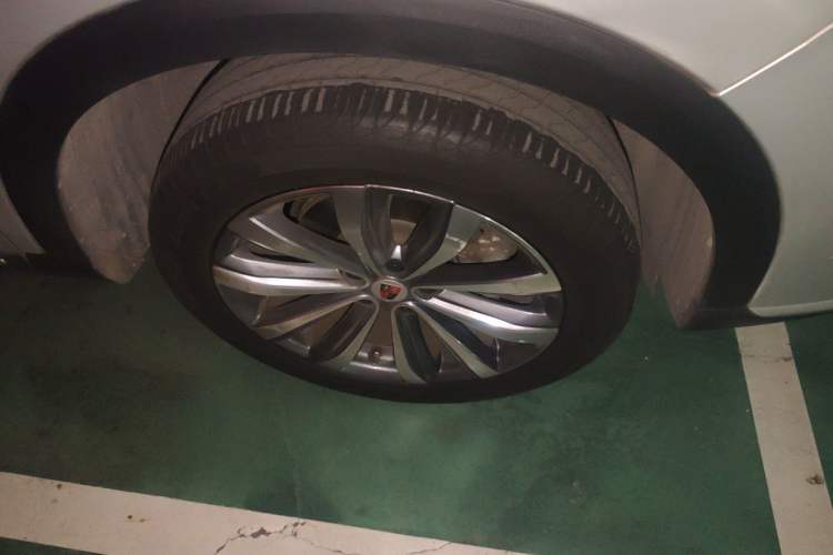 Used Roewe RX5 MAX 2019 300TGI Automatic Smart Cabin Luxury Edition Right Front Wheel Hub