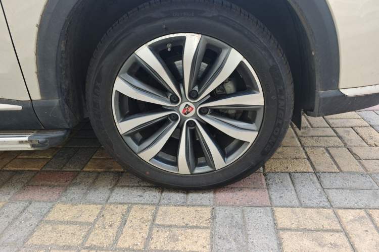 Used Roewe RX5 MAX 2019 400TGI Automatic 4G Connect Luxury Edition Right Front Wheel Hub