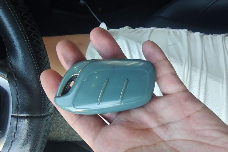Used Roewe RX5 MAX 2019 400TGI Automatic 4G Connect Luxury Edition Vehicle Key