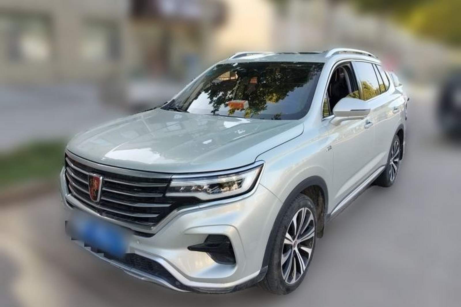 Фото Roewe с площадки