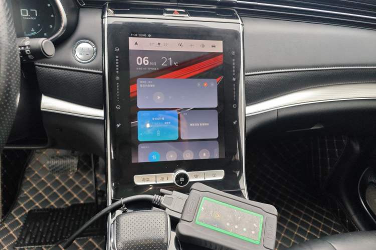 Used Roewe RX5 MAX 2019 300TGI Automatic Smart Cabin Luxury Edition Audio And AC Panel