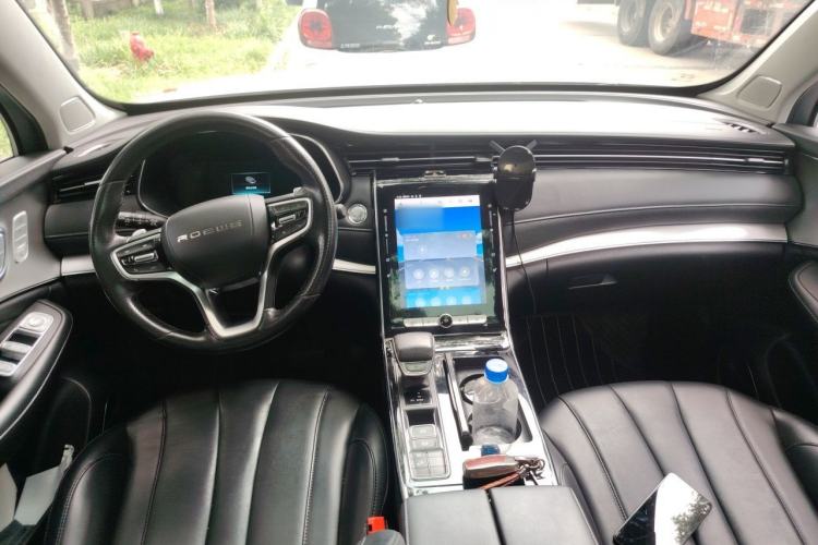 Used Roewe RX5 MAX 2019 300TGI Automatic Smart Cabin Luxury Edition Center Console