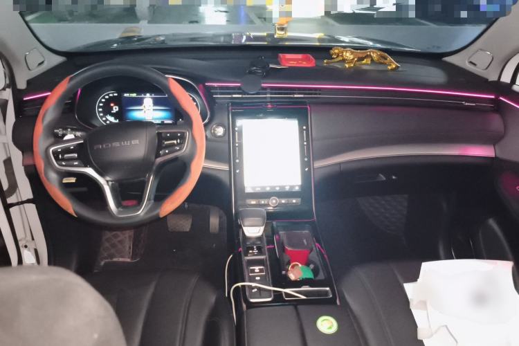 Used Roewe RX5 MAX 2019 300TGI Automatic 4G Connect Luxury Edition Center Console