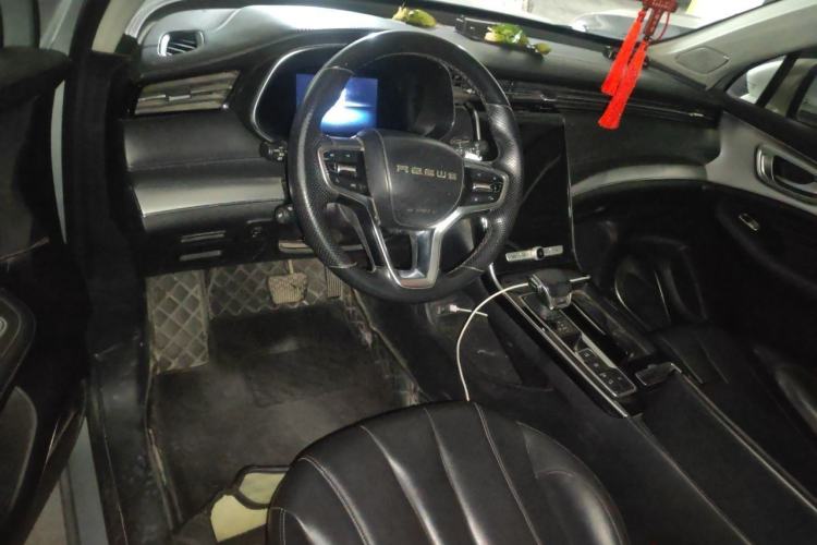 Used Roewe RX5 MAX 2019 400TGI Automatic Smart Cabin Luxury Edition Center Console