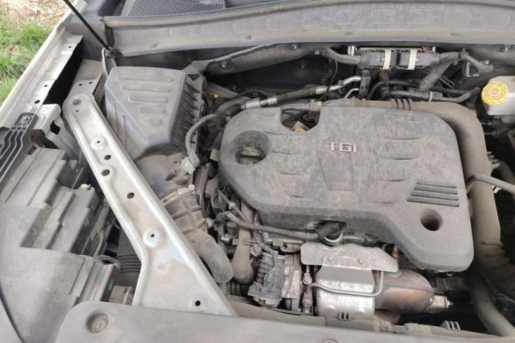 Used Roewe RX5 MAX 2019 300TGI Automatic Smart Cabin Luxury Edition Engine Bay Right