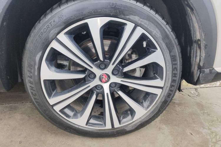 Used Roewe RX5 MAX 2019 400TGI Automatic All-Wheel Drive Smart Cabin Supreme Edition Exterior 1