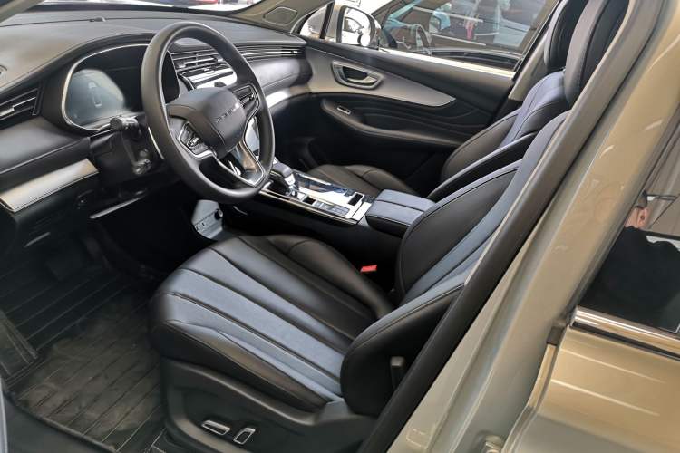 Used Roewe RX5 MAX 2019 300TGI Automatic 4G Connect Luxury Edition Interior 3