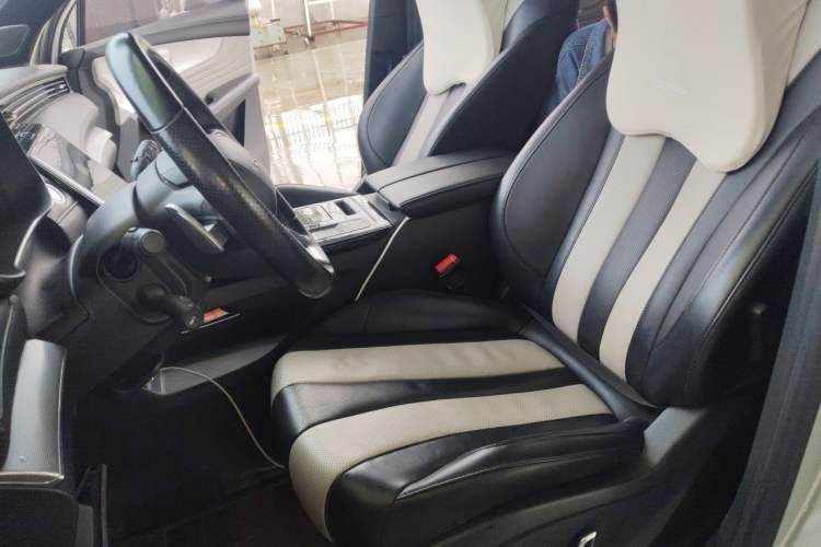 Used Roewe RX5 MAX 2019 400TGI Automatic All-Wheel Drive Smart Cabin Supreme Edition Left Front Seat