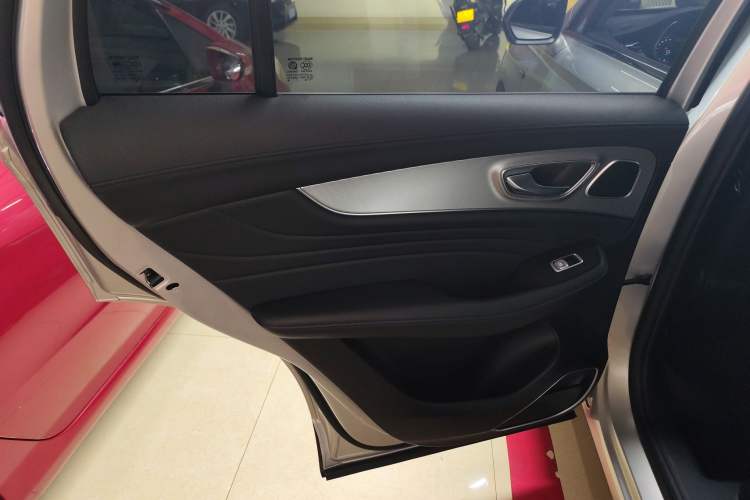 Used Roewe RX5 MAX 2019 300TGI Automatic Smart Cabin Luxury Edition Left Rear Door Interior