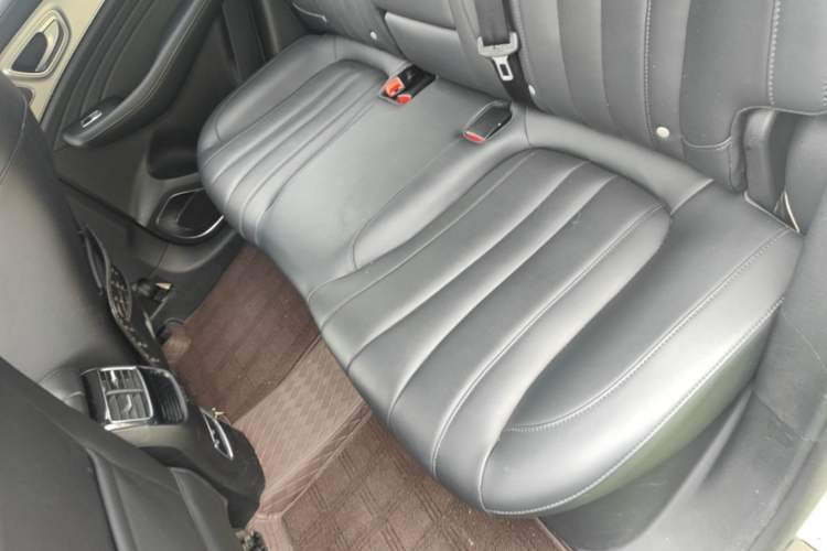 Used Roewe RX5 MAX 2019 300TGI Automatic Smart Cabin Luxury Edition Left Rear Seat