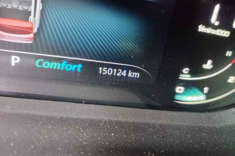 Used Roewe RX5 MAX 2019 300TGI Automatic 4G Connect Luxury Edition Odometer Close Up