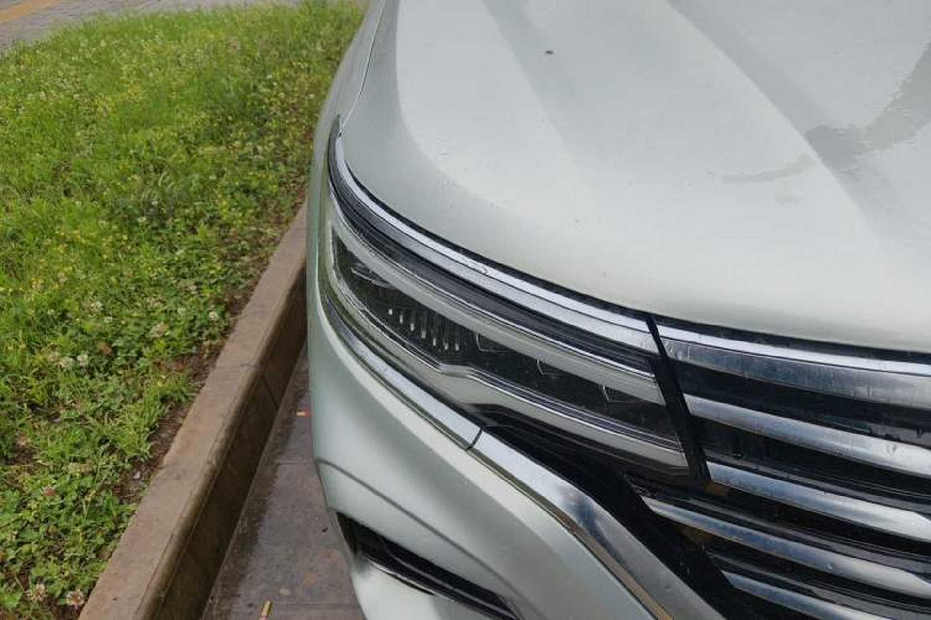 Used Roewe RX5 MAX 2019 400TGI Automatic Smart Cabin Flagship Edition Right Front Headlight