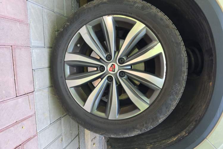 Used Roewe RX5 MAX 2019 400TGI Automatic Smart Cabin Flagship Edition Right Front Wheel Hub