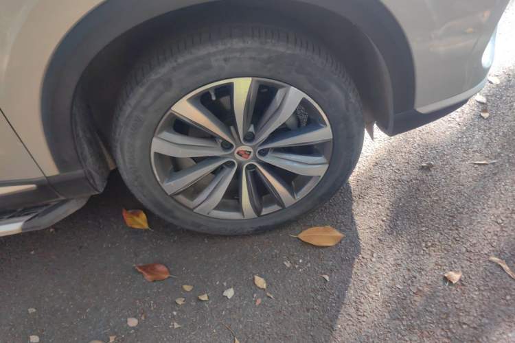 Used Roewe RX5 MAX 2019 400TGI Automatic Smart Cabin Flagship Edition Right Front Wheel Hub