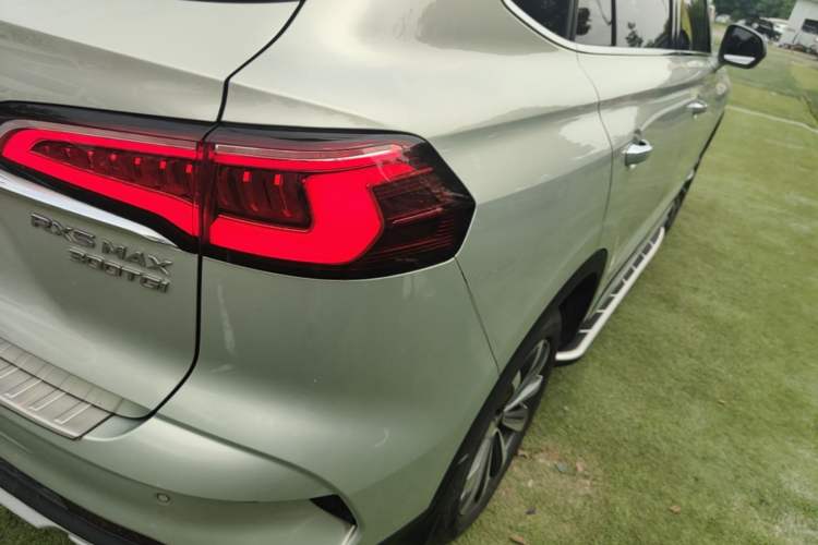 Used Roewe RX5 MAX 2019 300TGI Automatic Smart Cabin Luxury Edition Right Rear Taillight