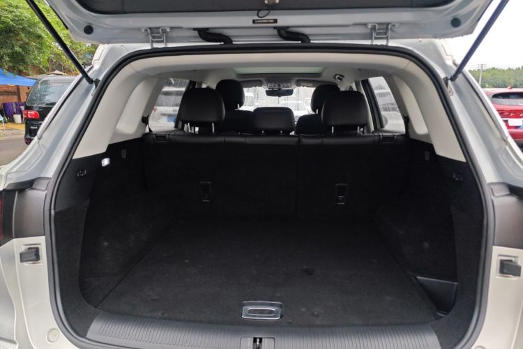 Used Roewe RX5 MAX 2019 300TGI Automatic Smart Cabin Luxury Edition Trunk