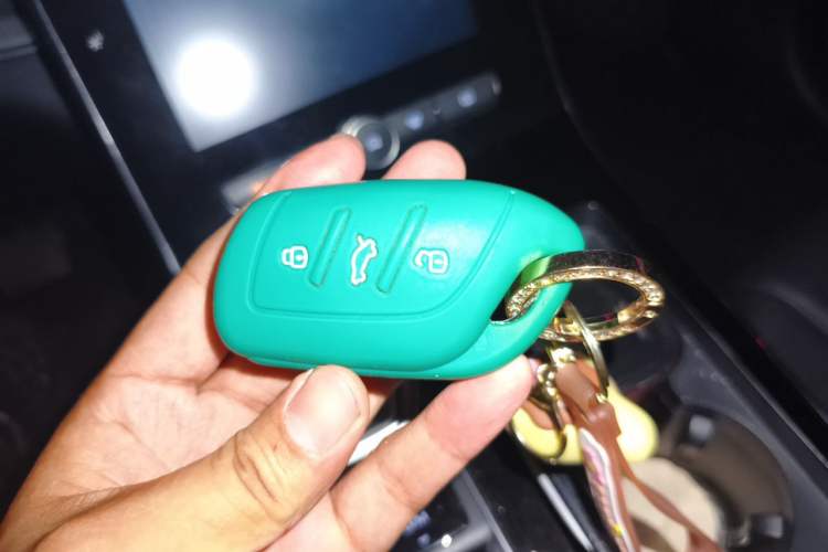 Used Roewe RX5 MAX 2019 300TGI Automatic 4G Connect Luxury Edition Vehicle Key