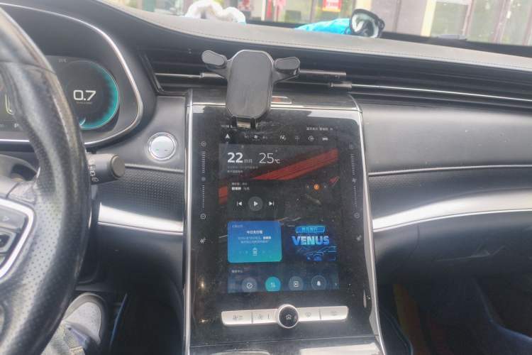 Used Roewe RX5 MAX 2019 300TGI Automatic Smart Cabin Flagship Edition Audio And AC Panel