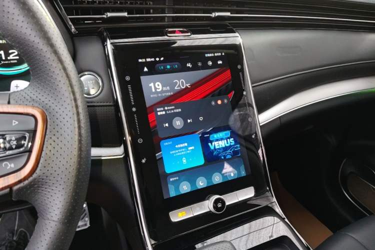 Used Roewe RX5 MAX 2019 400TGI Automatic Smart Cabin Flagship Edition Audio And AC Panel