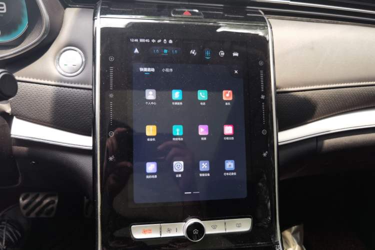 Used Roewe RX5 MAX 2019 300TGI Automatic Smart Cabin Flagship Edition Audio And AC Panel