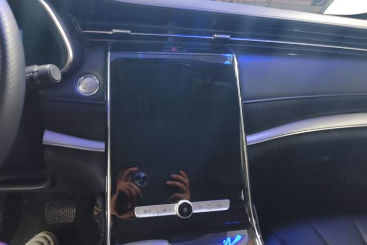 Used Roewe RX5 MAX 2019 300TGI Automatic Smart Cabin Luxury Edition Audio And AC Panel
