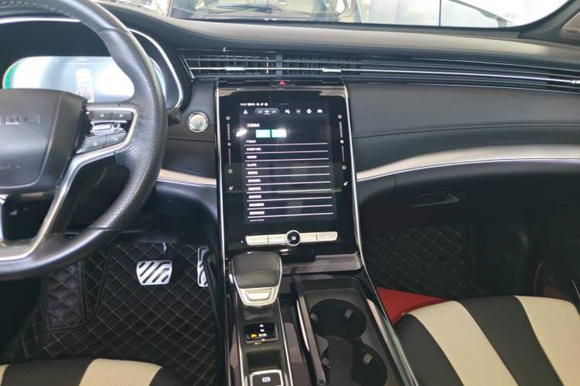 Used Roewe RX5 MAX 2019 400TGI Automatic All-Wheel Drive Smart Cabin Supreme Edition Audio And AC Panel