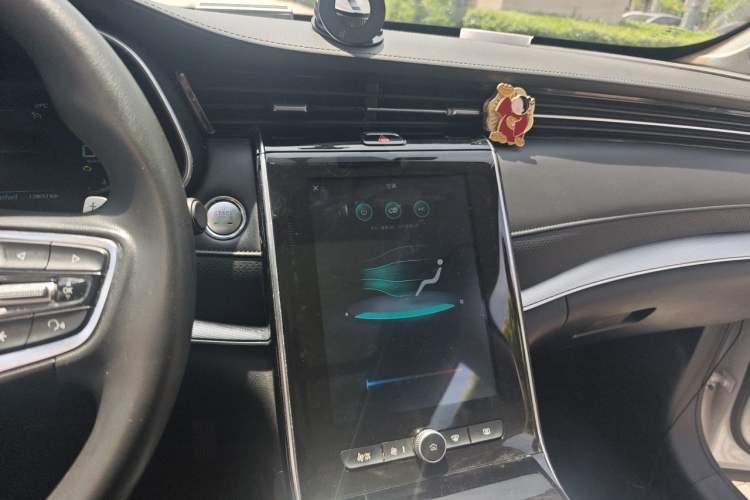 Used Roewe RX5 MAX 2019 300TGI Automatic 4G Connect Luxury Edition Audio And AC Panel