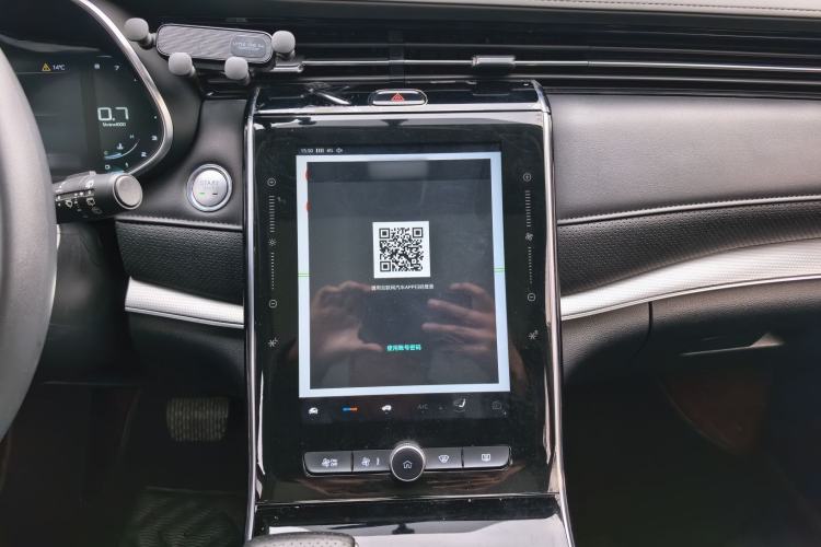Used Roewe RX5 MAX 2019 300TGI Automatic 4G Connect Luxury Edition Audio And AC Panel