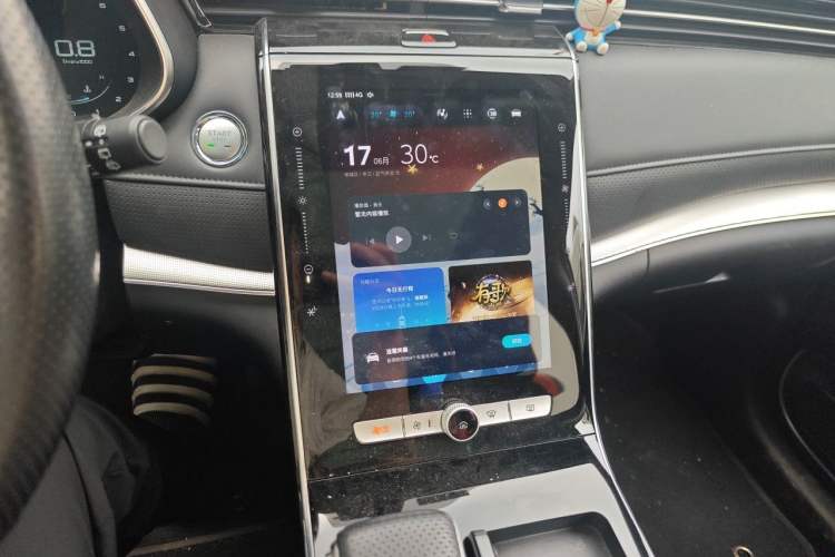 Used Roewe RX5 MAX 2019 300TGI Automatic Smart Cabin Luxury Edition Audio And AC Panel