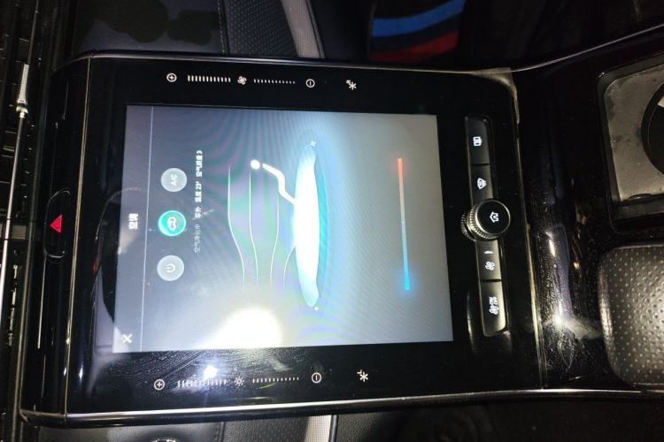 Used Roewe RX5 MAX 2019 300TGI Automatic 4G Connect Luxury Edition Audio And AC Panel