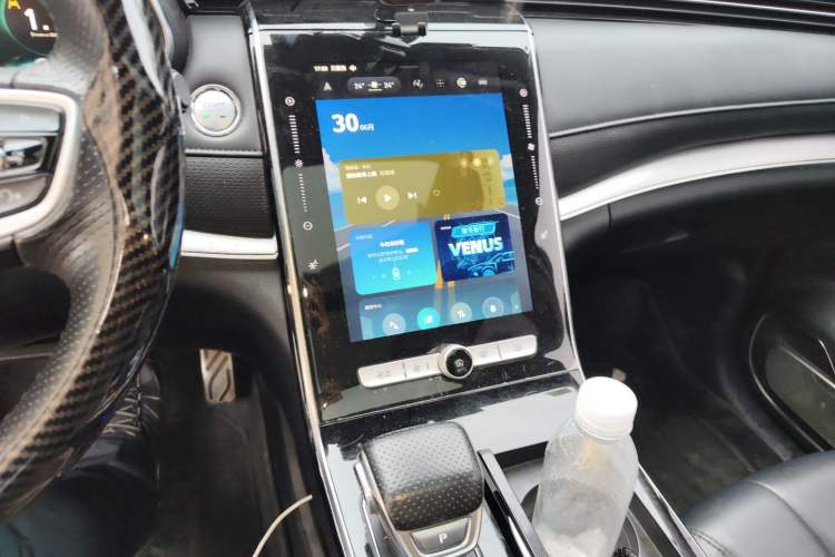 Used Roewe RX5 MAX 2019 300TGI Automatic Smart Cabin Flagship Edition Audio And AC Panel