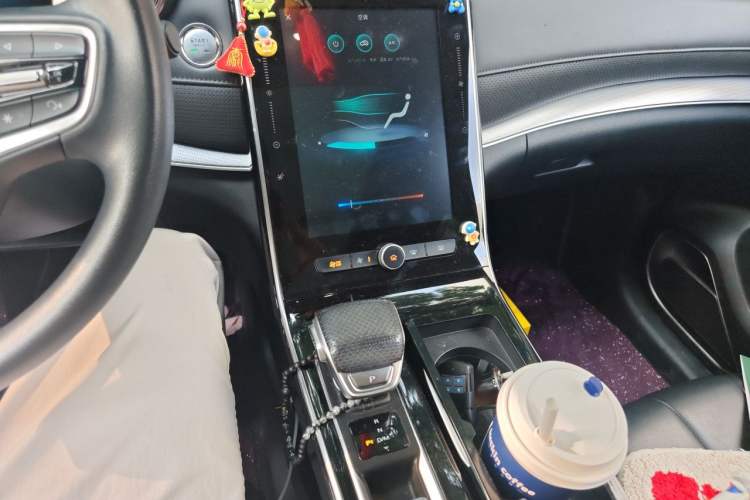 Used Roewe RX5 MAX 2019 300TGI Automatic 4G Connect Luxury Edition Audio And AC Panel