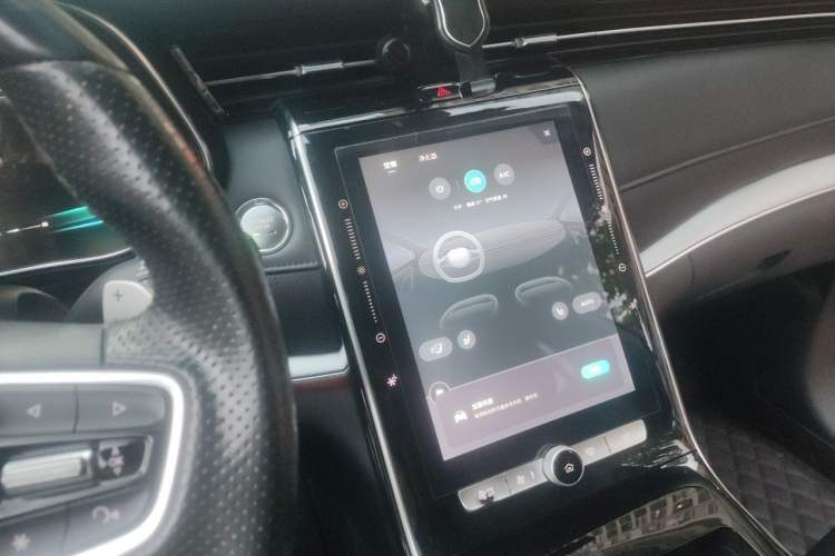 Used Roewe RX5 MAX 2019 400TGI Automatic Smart Cabin Flagship Edition Audio And AC Panel